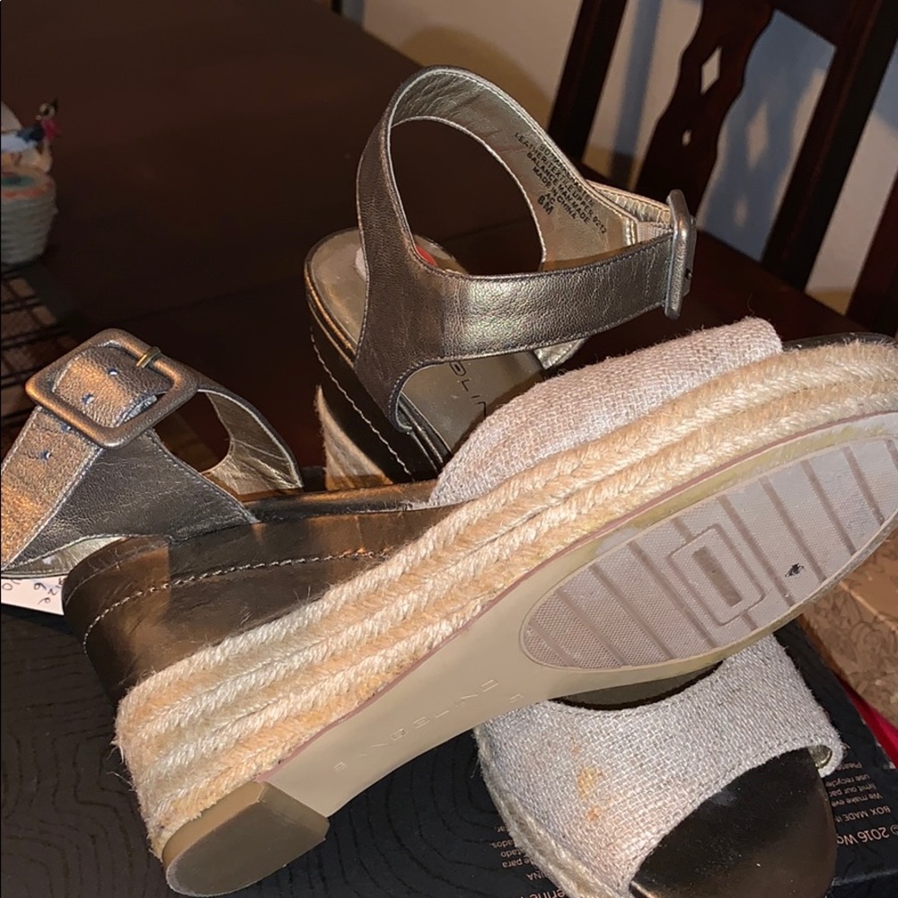 Shoes - Picture 3 of 5